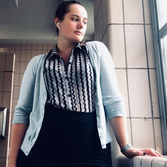 Meet your Posher, Monika - Picture 3 of 8